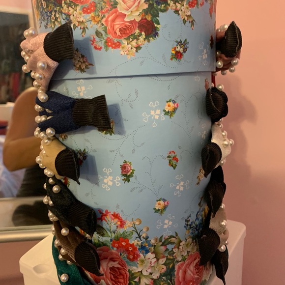 Faux Pearl Velvet Headbands - Picture 3 of 5